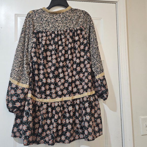 Entro velvet trim,boho peasant looking dress size small - Picture 12 of 12